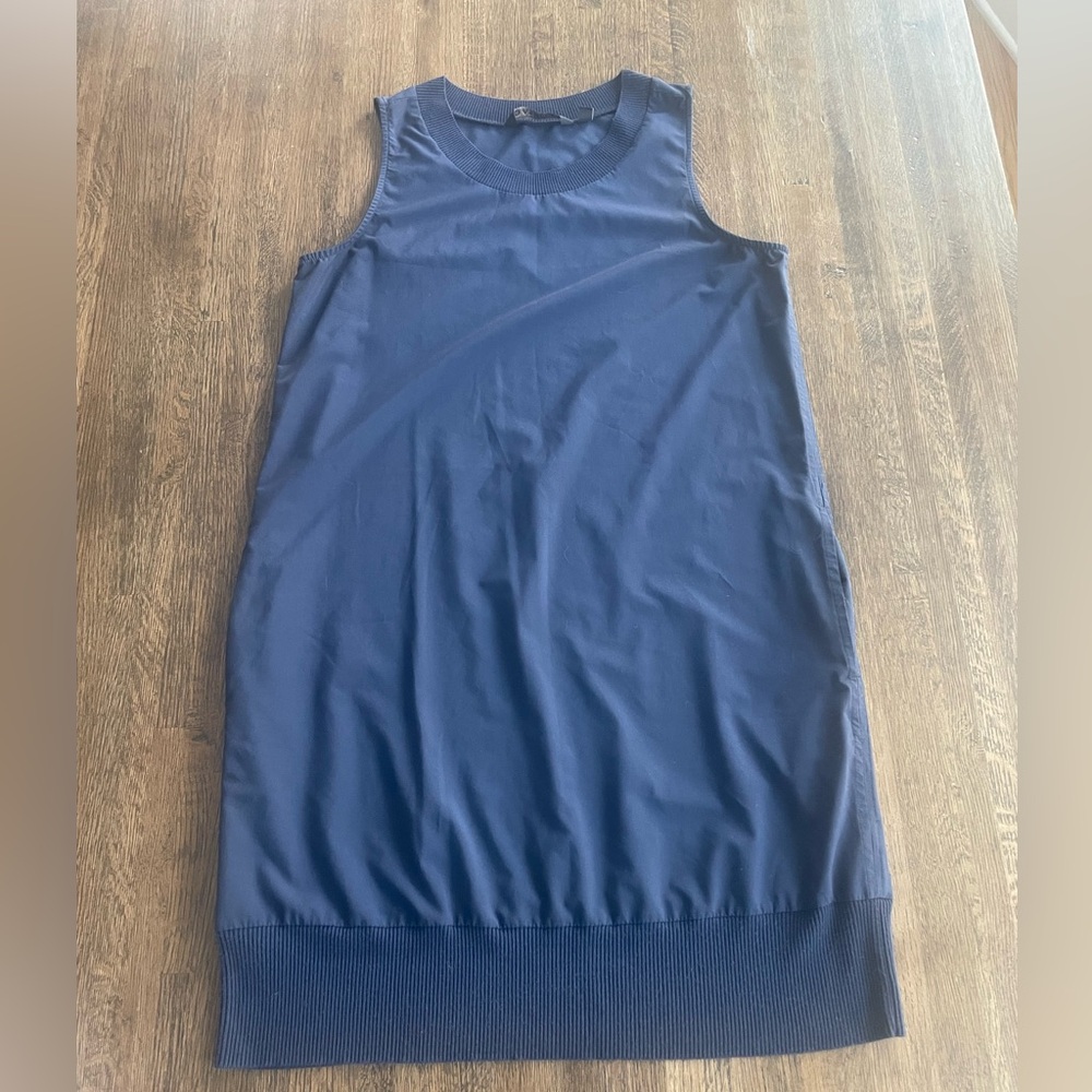 Athleta Navy Sleeveless Dress - Size S